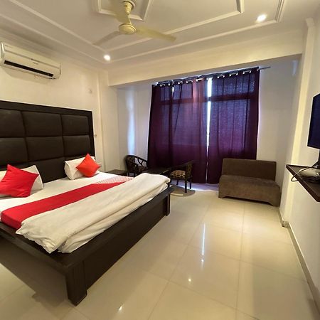 Hotel Amber Palace Dehradun Extérieur photo