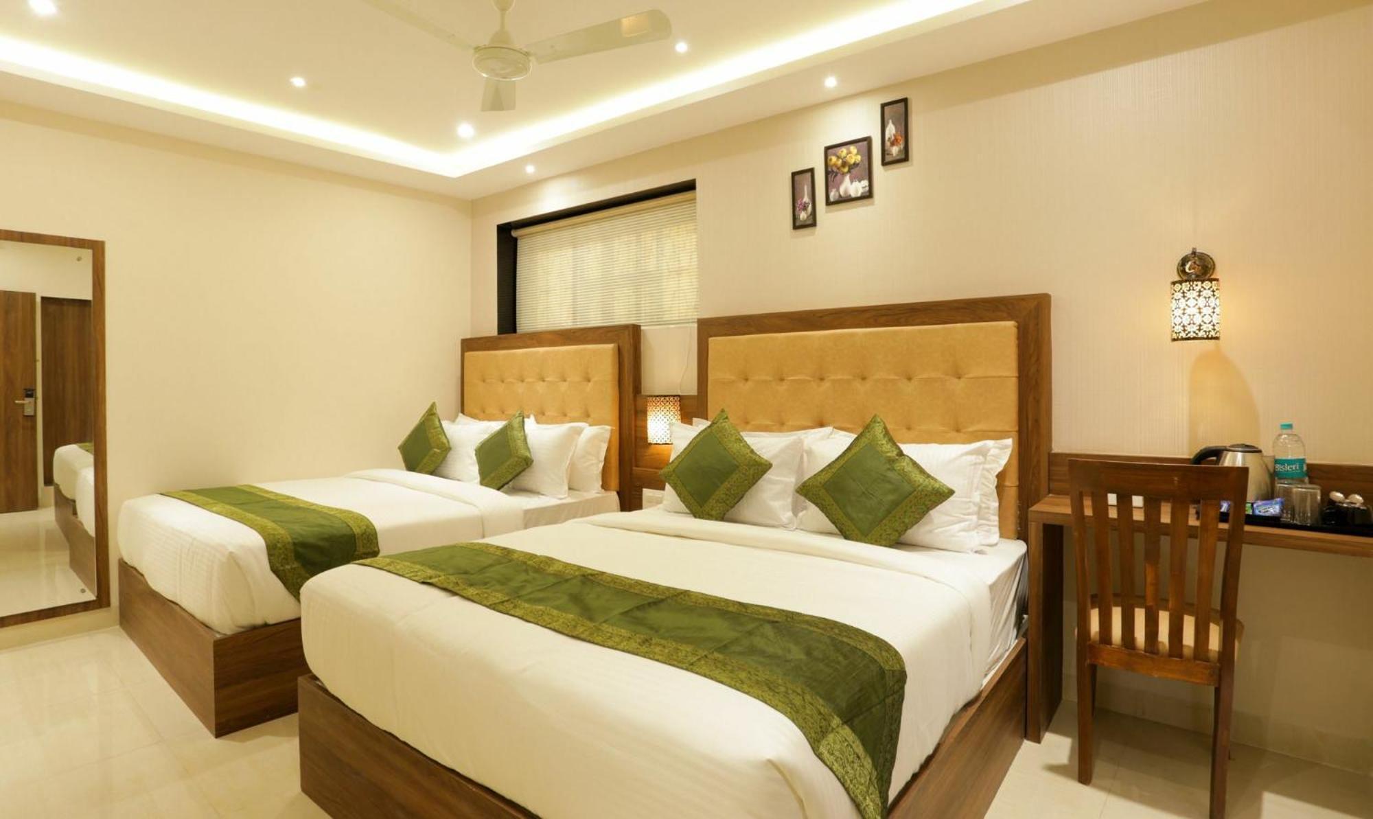 Hotel Amber Palace Dehradun Extérieur photo